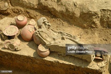 Sinauli Excavation Site Photos and Premium High Res Pictures - Getty Images