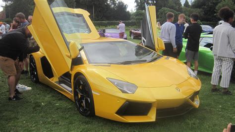 Lamborghini Aventador (Yellow) by BASEDCUBE95 on DeviantArt