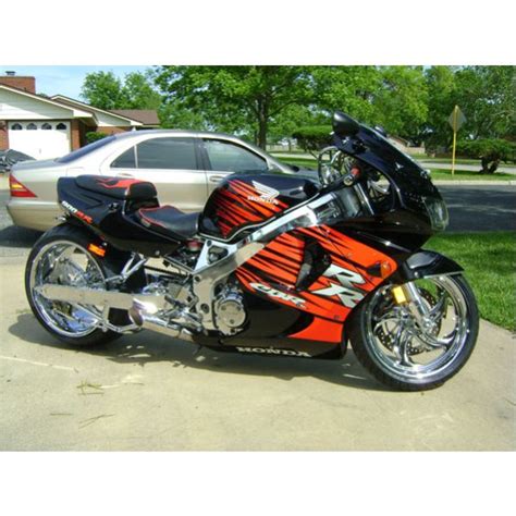 FAT300 Custom Cycles CBR900RR, Gallery