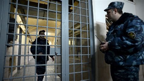 Russia Detains 6 Prison Guards Over Torture Video