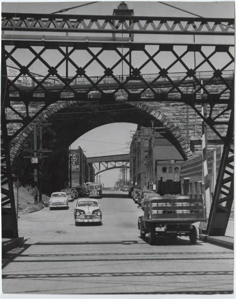 Cleveland Flats Date (original) 1951 Caption/description Looking southwest from Merwin Avenue ...