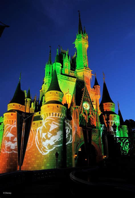 Halloween Disney Castle Wallpapers - Top Free Halloween Disney Castle Backgrounds - WallpaperAccess