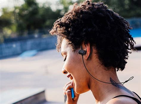 We're not sure how these wireless earbuds are under $20 right now, but ...