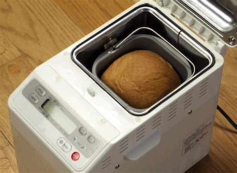 🥖 What Temperature Does A Bread Machine Bake At?