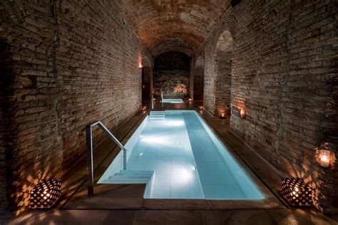 10 Coolest Hydrotherapy Spas in the World