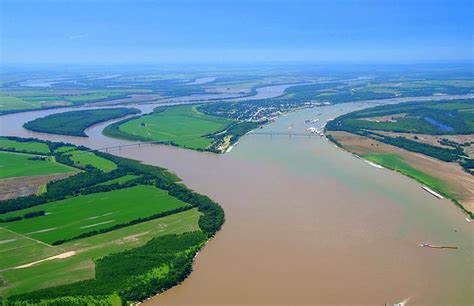 Confluence of the Ohio & Mississippi Rivers - a photo on Flickriver