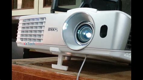 BenQ W1070 Projector Unboxing - YouTube