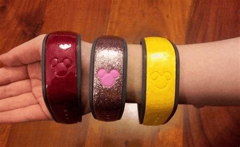 Five Ways to Personalize Your Magic Band | Disney Dining