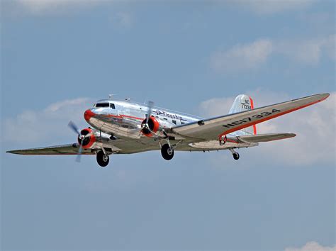 Douglas DC-3, pictures, technical data, history - Barrie Aircraft Museum