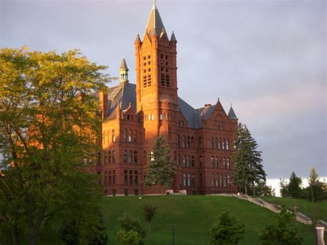 Syracuse University - Scholarpreps