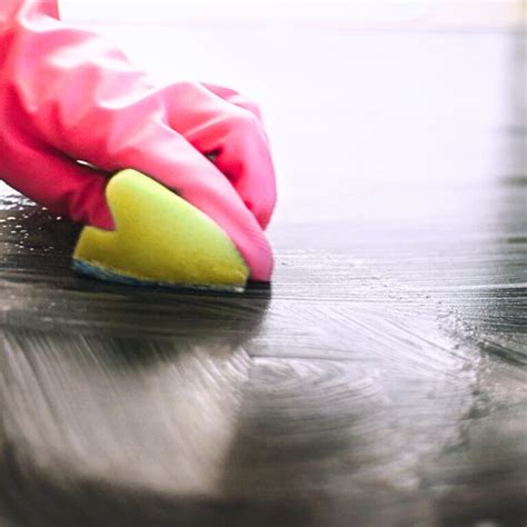 How to Clean a Glass Cooktop: Put Down the Razor Please