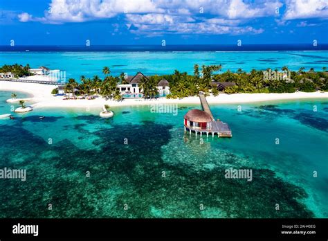 Maldives, South Male Atoll, Kaafu Atoll, Aerial view of resorts Stock Photo - Alamy