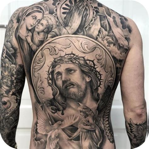 Pin de Fantasy em Tatuagens | Tatuagem de jesus, Tatuagem de cristo ...