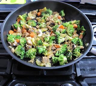 Awesome lunch, seitan stir-fry! - Cookwith5Kids