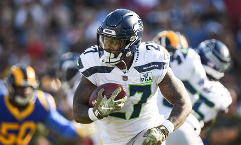 Mike Davis Fantasy: Should You Start or Sit the Seahawks RB?