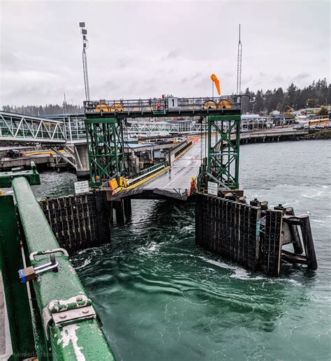 Riding a Ferry in Seattle: A Fan's Guide to Enjoying the Journey ...