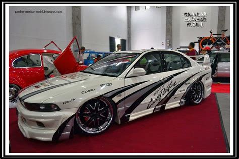 Ide Terbaru Gambar Mobil Sport, Paling Trend!