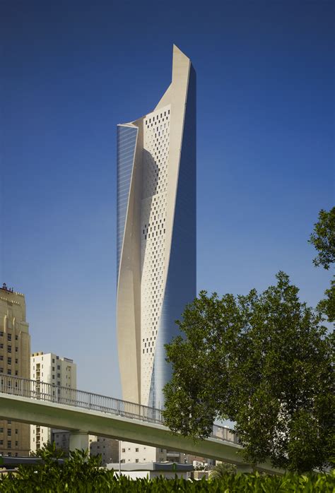 Al Hamra Tower | Skidmore, Owings & Merrill | Archello