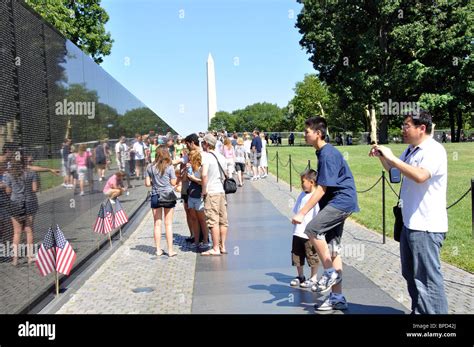 The Vietnam Veterans Memorial, Washington DC, USA Stock Photo - Alamy