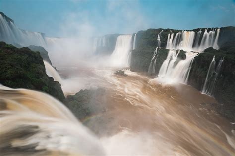 Devil's Throat, Iguazu Falls [6420 × 4280] : EarthPorn