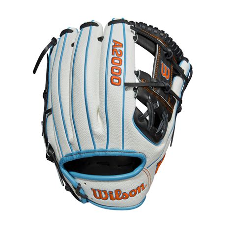 Wilson GOTM - Custom A2000 1975 11.75" Infield Baseball Glove - May 2021 - Bagger Sports