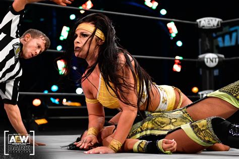 Megan Bayne gets her first win in AEW on this week's Elevation - Diva Dirt