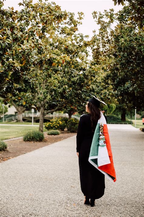 Graduation session on campus at Cal State East Bay in Hayward, California. … | Graduation ...