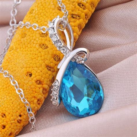 Swarovski Crystal Drop Necklace - Buyon.pk