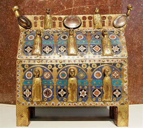 Healing and Veneration: Relics and Reliquaries in Medieval Christianity ...