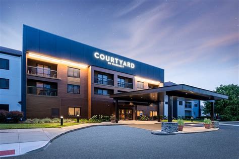 COURTYARD BY MARRIOTT COLUMBUS AIRPORT - Updated 2024 Prices & Hotel ...