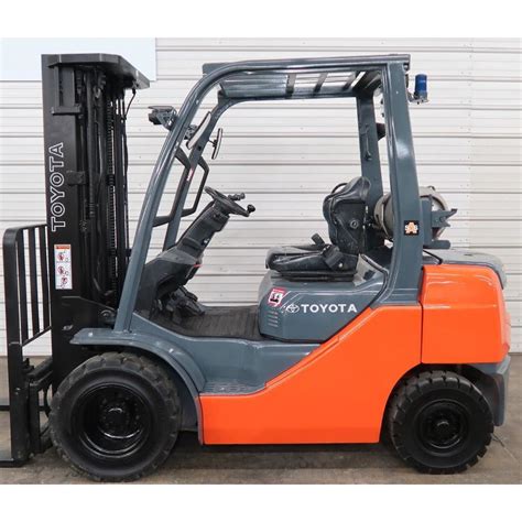 2014 TOYOTA 8FGU25 5000 LB LP GAS FORKLIFT PNEUMATIC 83/189 3 STAGE MAST SIDE SHIFTER 3235 HOURS ...