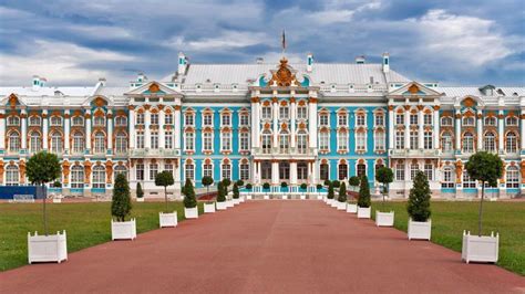 Catherine Palace & Pavlovsk Great Palace & Park Tour with Lunch