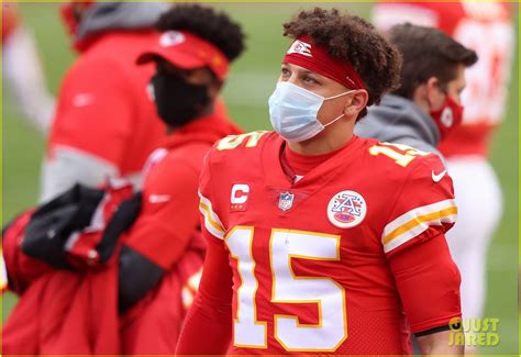 Chiefs Quarterback Patrick Mahomes Suffers Concussion After Brutal Hit ...