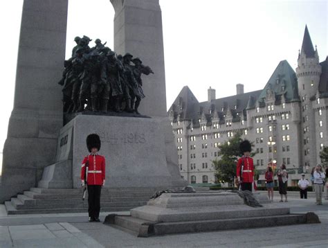 Tomb of the Unknown Soldier | History, Traditions, & Facts | Britannica