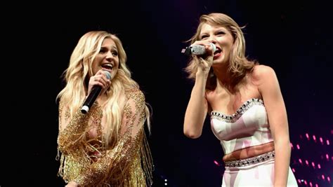 Here's Why Taylor Swift And Kelsea Ballerini Are Seriously Bestie Goals ...