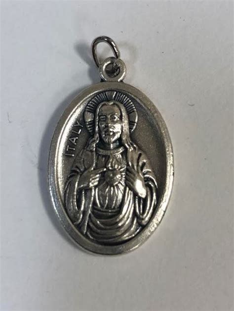 SACRED HEART OF JESUS MEDAL - Divine Mercy Gift Shop