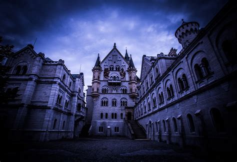 10 Haunted Castles Around The World You Need To Visit in 2019