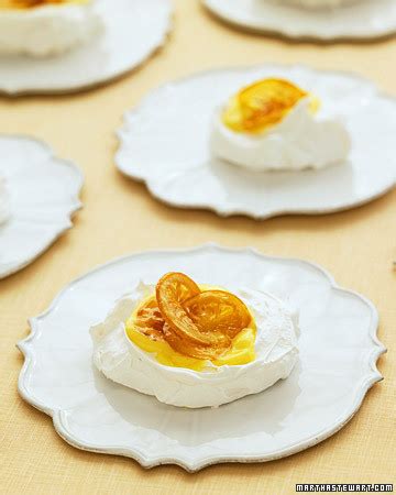 Lemon Pavlovas