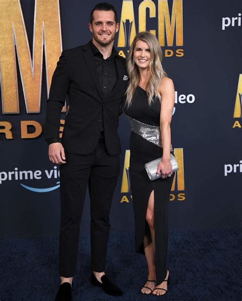 Derek Carr Wife, Net Worth, Wiki, Age, Family, Bio, News, Parents