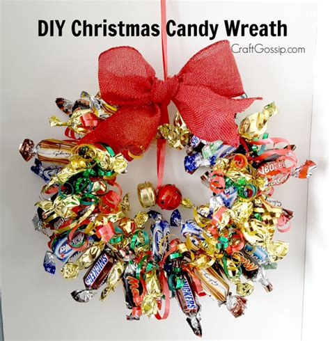 DIY Christmas Chocolate Candy Wreath – Edible Crafts