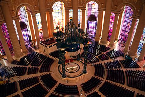 Photos: The World’s Largest Church Is in the Middle of an African Coconut Plantation – Mother Jones