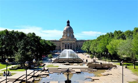 Top 5 Must-See Attractions in Edmonton | Edmonton, Places to see, Drumheller