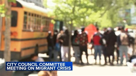 Migrants Chicago: City leaders call for meeting to address ongoing Chicago migrant crisis ...