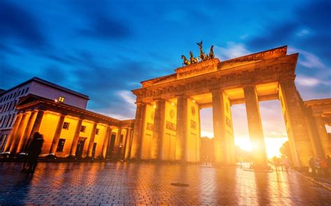 Premium Photo | The brandenburg gate monument in berlin city, germany