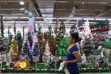 CHRISTMAS DECORS FOR SALE | The Manila Times