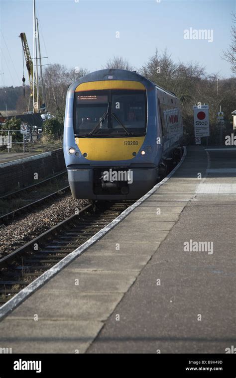 Class 170 turbo star diesel train approaching platform hi-res stock photography and images - Alamy