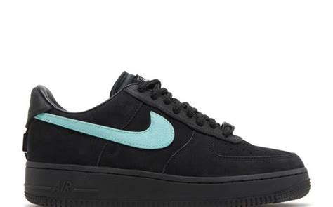 Tiffany & Co. x Nike Air Force 1 Low Collab ‘Blue’ Instagram Images – Footwear News