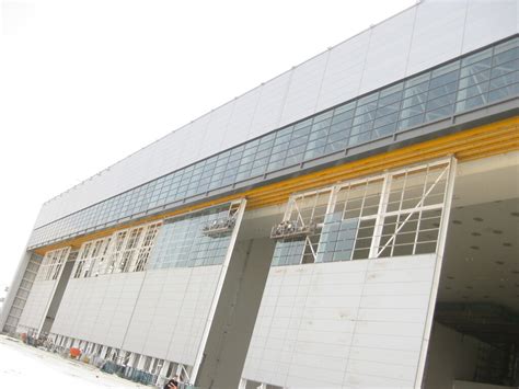 Aircraft Hangar Door Electrification | VAHLE USA