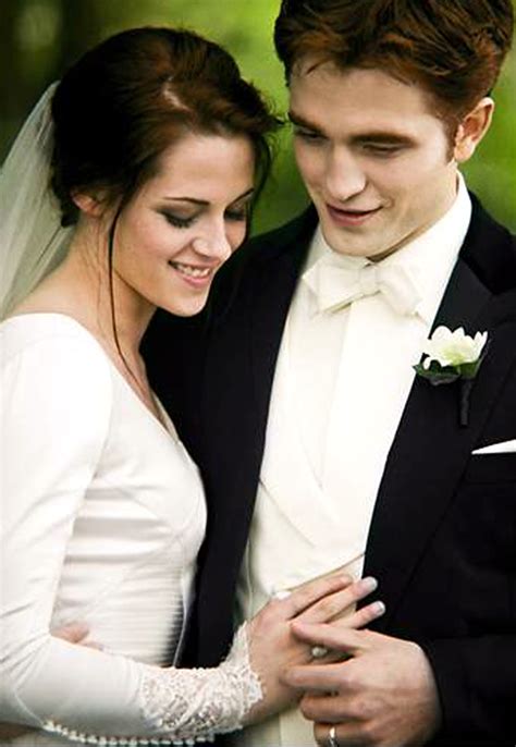 Image - Edward and Bella Wedding Album Pix - edited (9).jpg - Twilight Saga Wiki