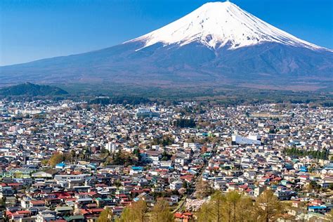 Exploring Mount Fuji: A Visitor's Guide | PlanetWare